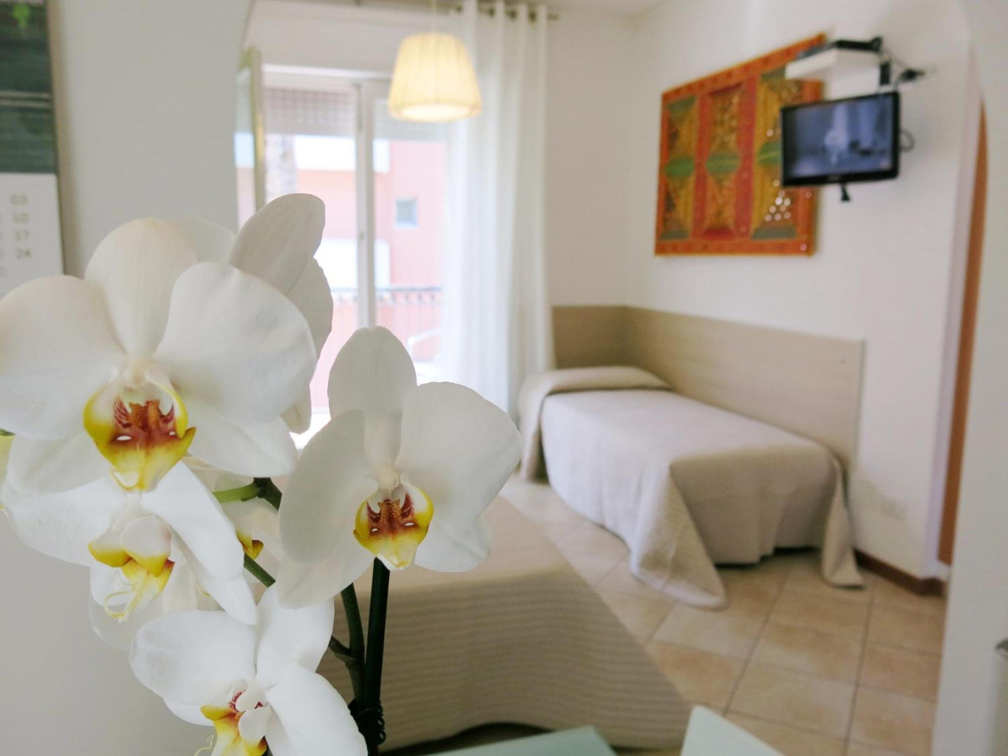 Residence Amarein Каорле Екстер'єр фото