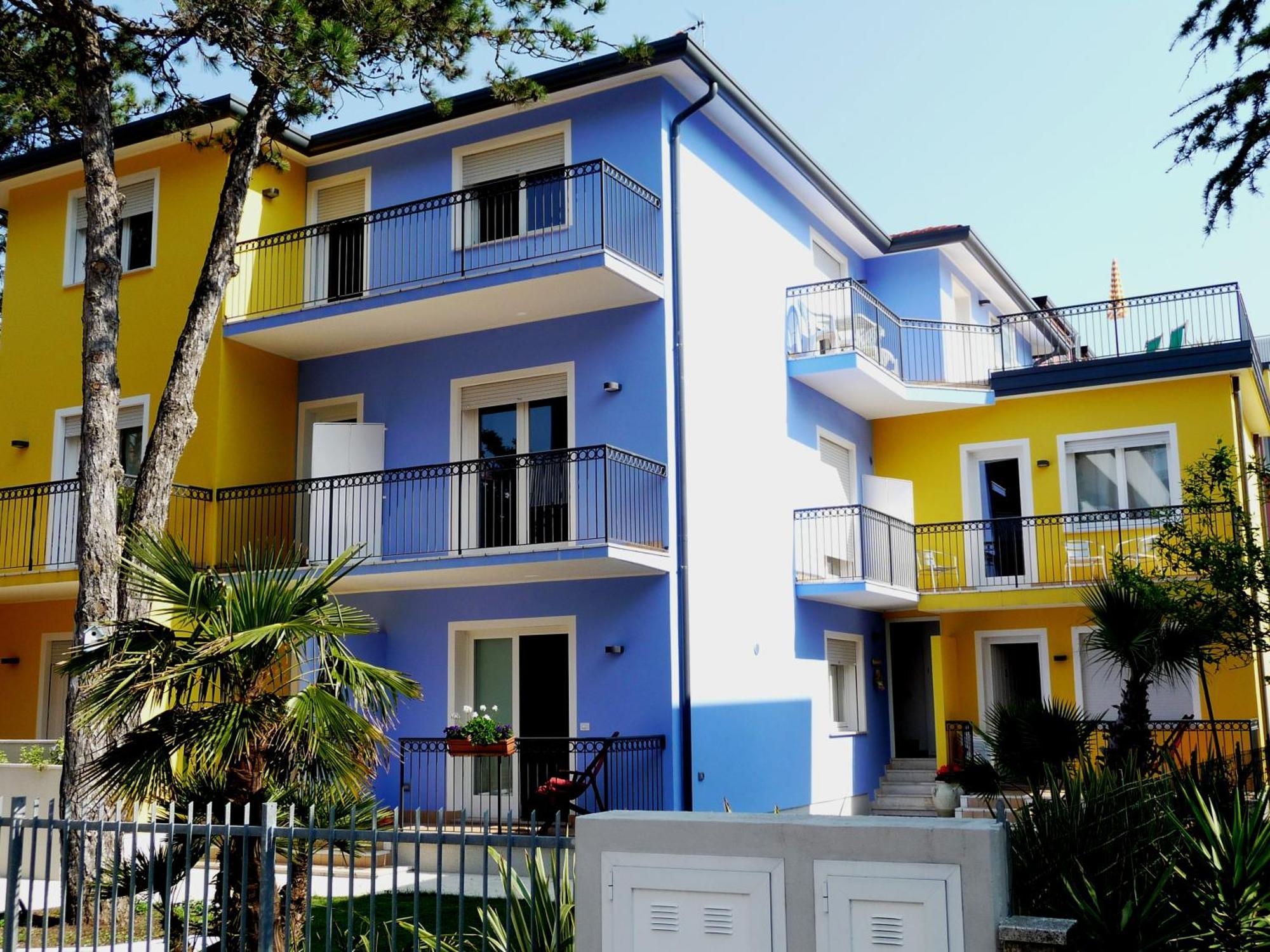 Residence Amarein Каорле Екстер'єр фото